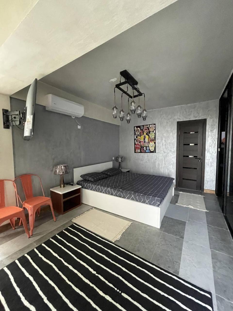 Local Hotel 塔什干 外观 照片